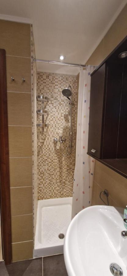 1-Zimmer Appartment In Aprilia Marittima Mit Gemeinschaftspool Exterior photo