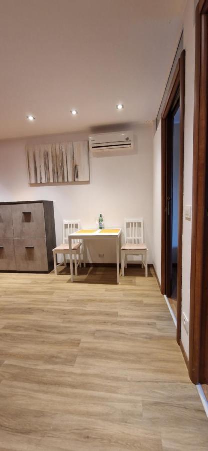 1-Zimmer Appartment In Aprilia Marittima Mit Gemeinschaftspool Exterior photo